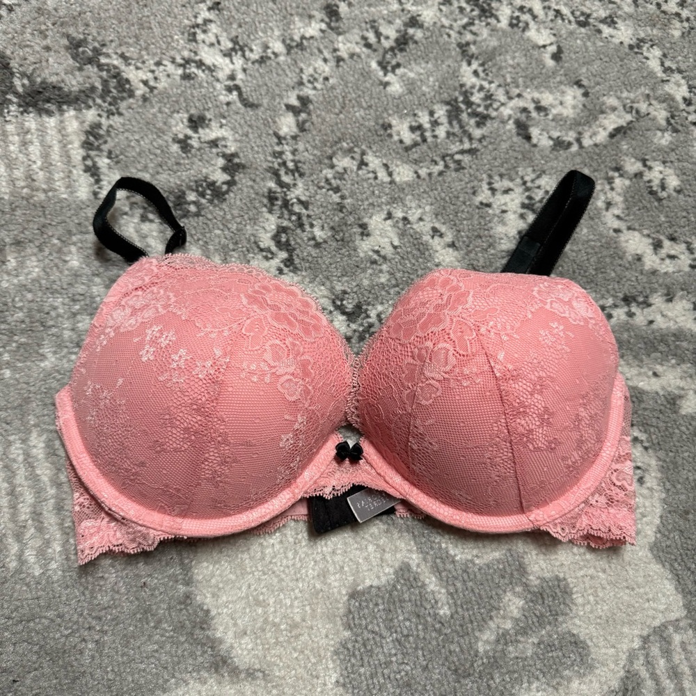 Victoria’s Secret Blush Pink Black Trim Lace Push up Bra